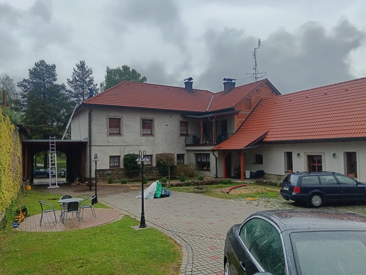 Sekání trávníku a údržba zahrady u rodinného domu v Praze
